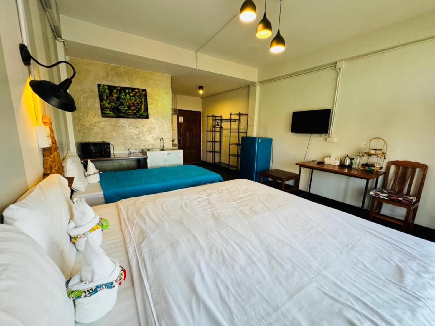 Retro At Phra Sing Guest House Chiang Mai Exterior photo